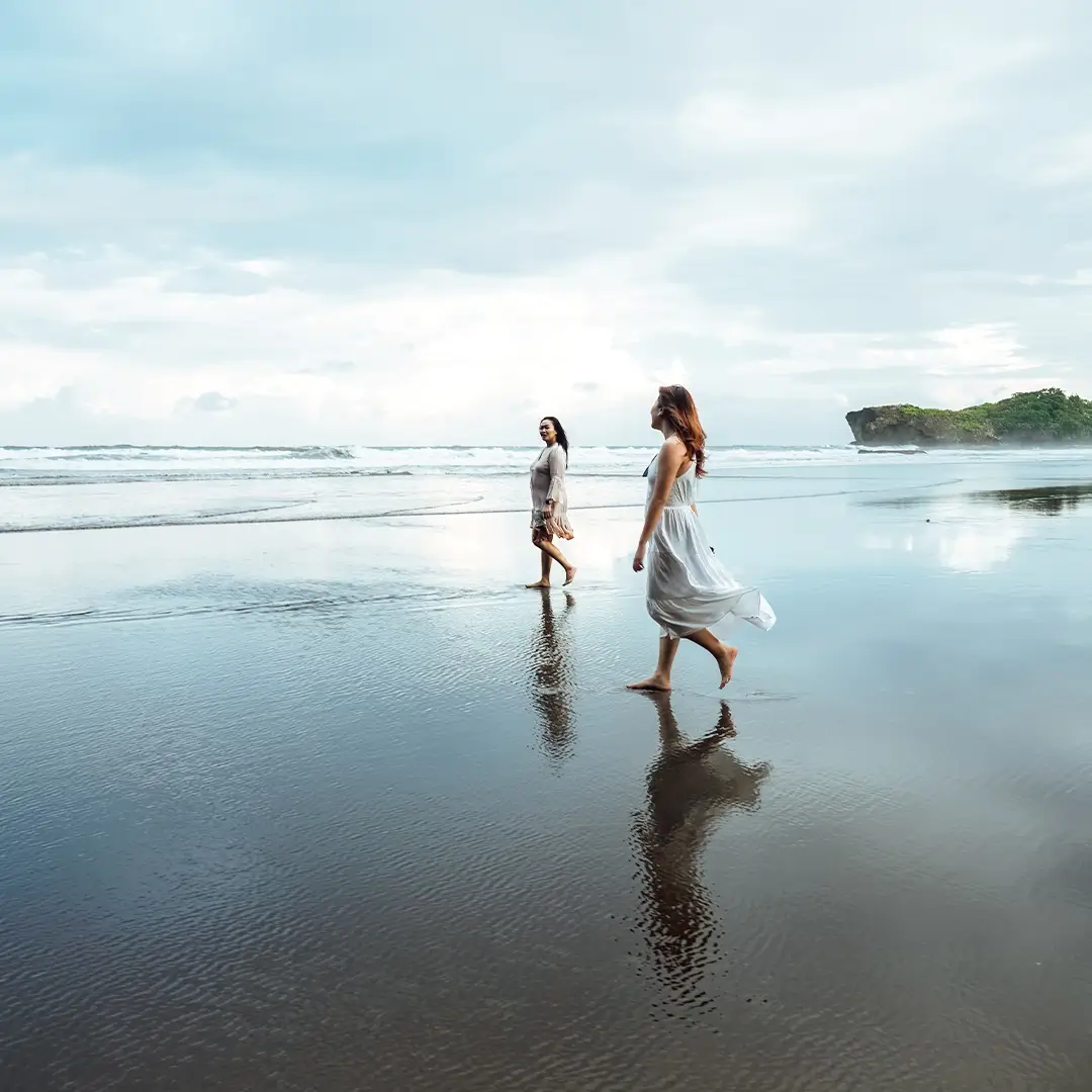 Relax and explore the beach, and enjoy a photo session.